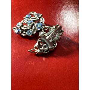 Vintage Lisner Pale-Blue Aurora Borealis Earrings